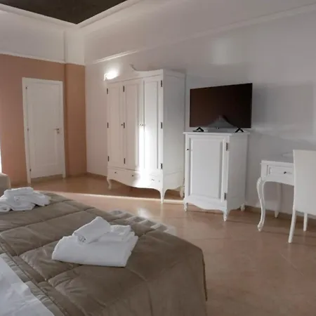 Grand Le Chateau Ξενοδοχείο *